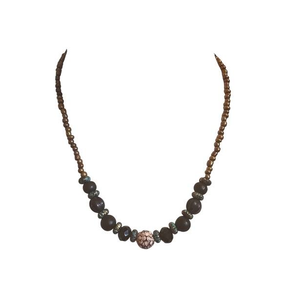 🏷️ Handcrafted Beaded Necklace - Multicolor - Picture 2 of 4